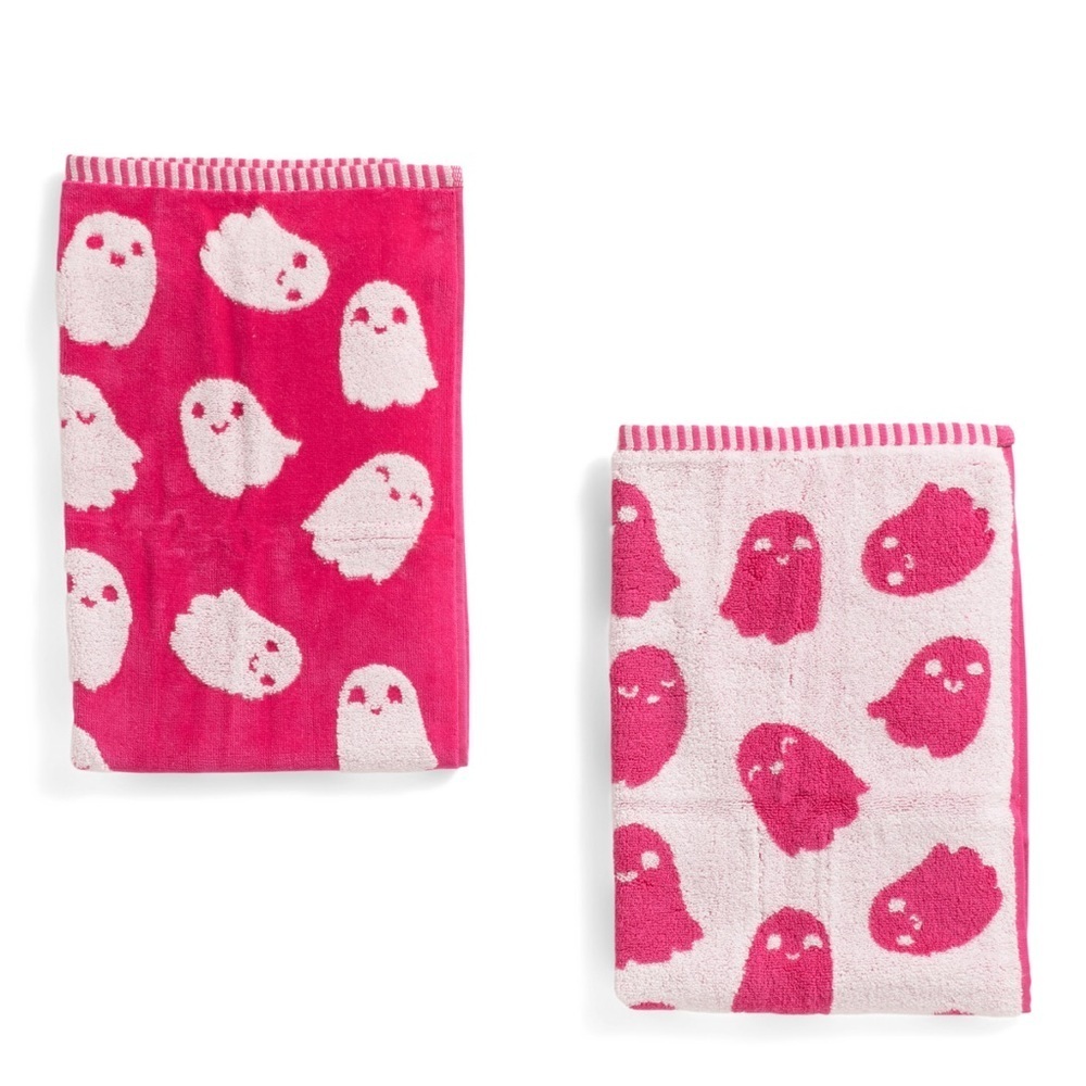Caro Pink ghost 2 reversible hand Towels 2025 👻👻 - Picture 2 of 4